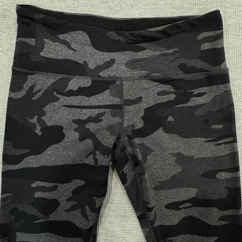 Tuff Athletics Camo Print Womens Leggings Sz Large Black Gray Activewear Pocket - Picture 4 of 14